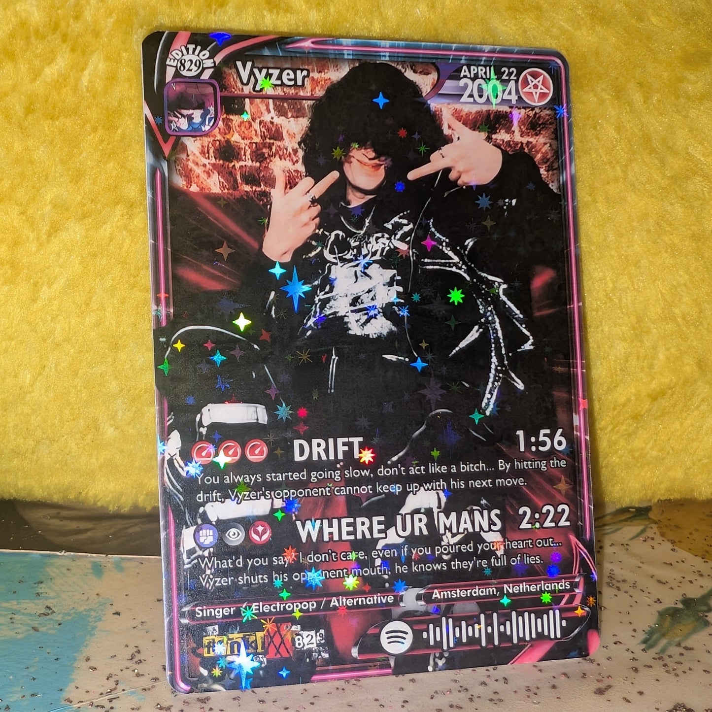 Vyzer Holographic Trading Card