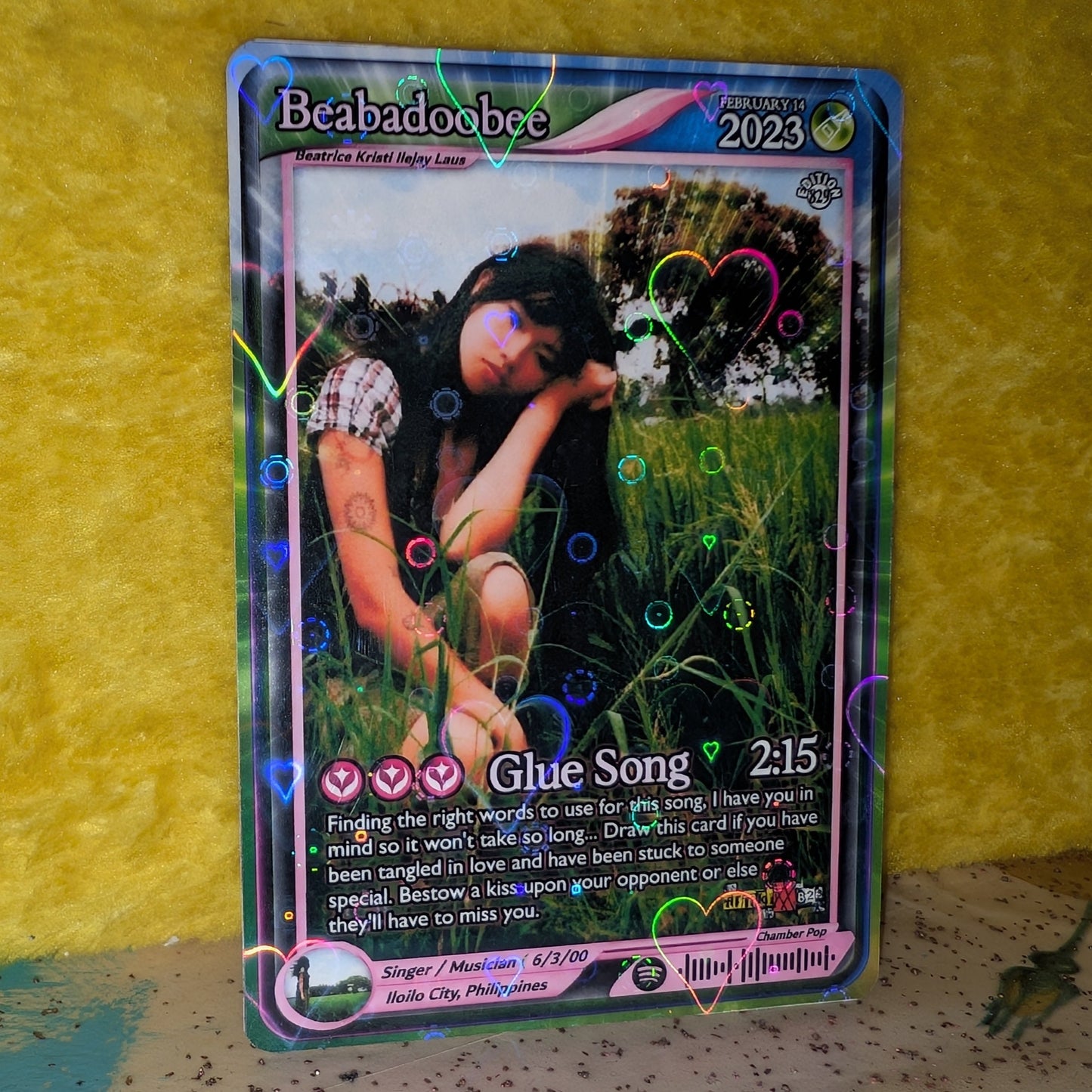 beabadoobee Holographic Trading Card Set