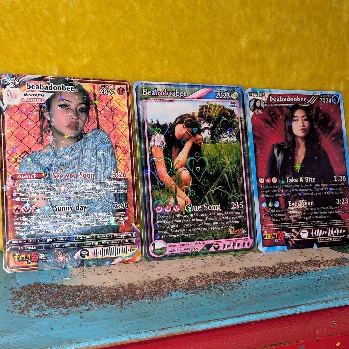 beabadoobee Holographic Trading Card Set