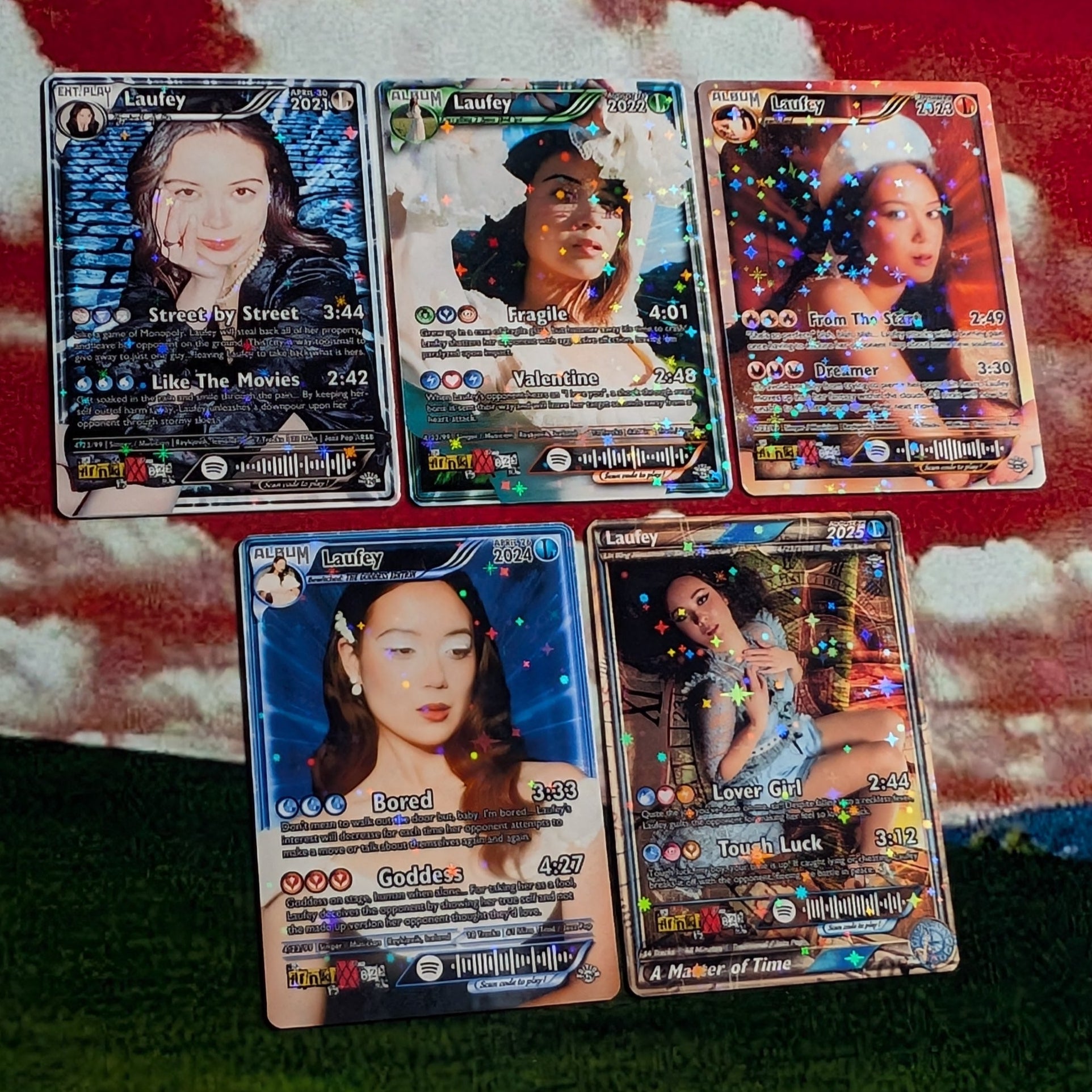 Laufey Holographic Trading Card Set frnkiXX.829 Laufey Holographic Trading Card Set frnkiXX.829