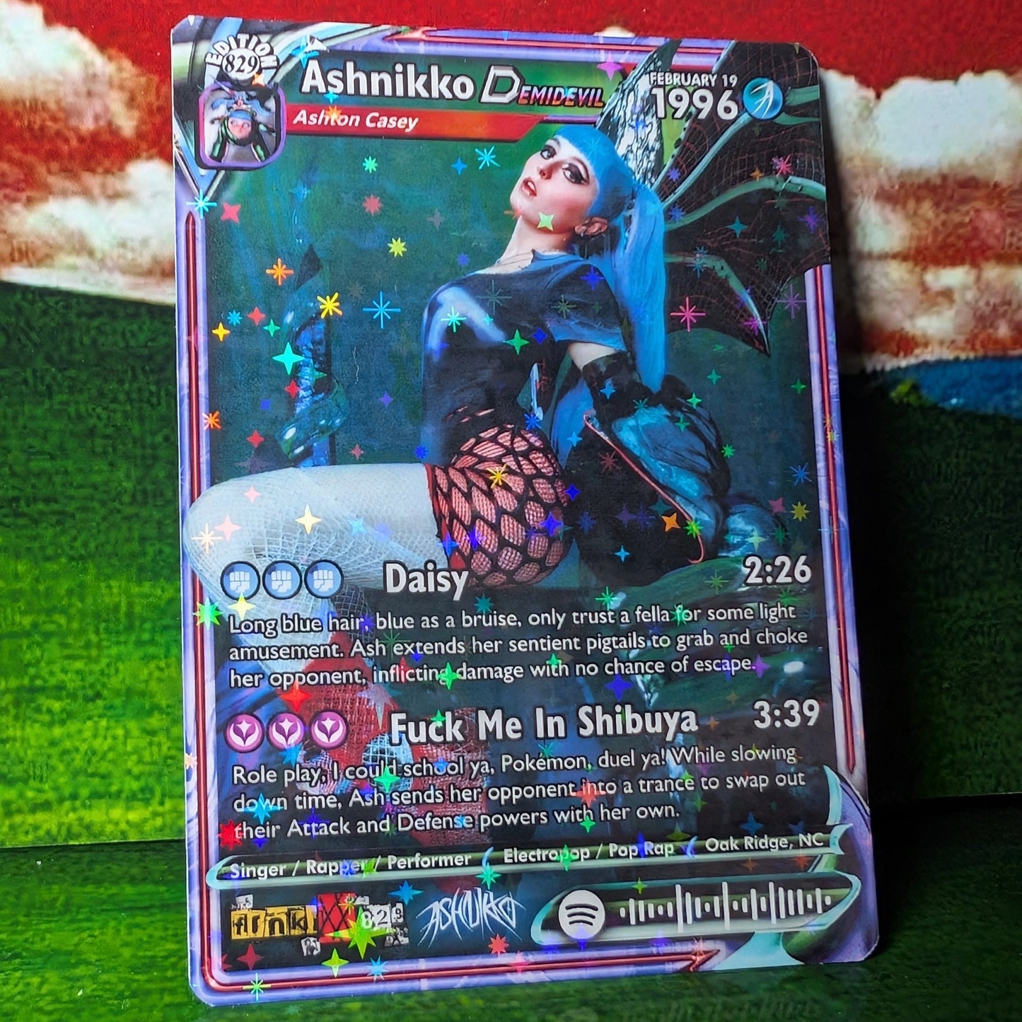 Ashnikko Holographic Trading Card Set