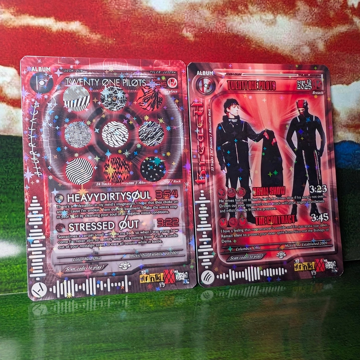 TØP Holographic Trading Card Set