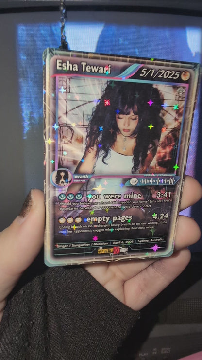 Esha Tewari Holographic Trading Card